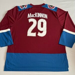 XL Colorado Avalanche Nathan MACKINNON 29 Hockey NHL Jersey Burgundy & Blue NWT